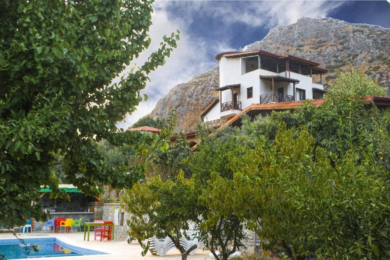 Pir Efes Konaklari Izmir Exteriör bild