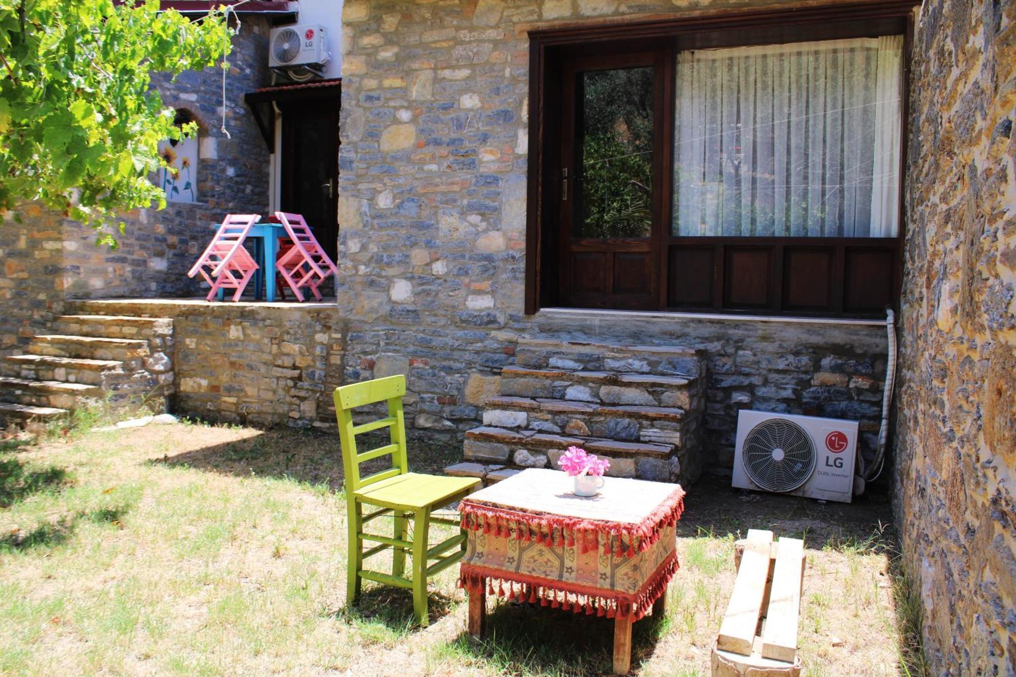 Pir Efes Konaklari Izmir Exteriör bild